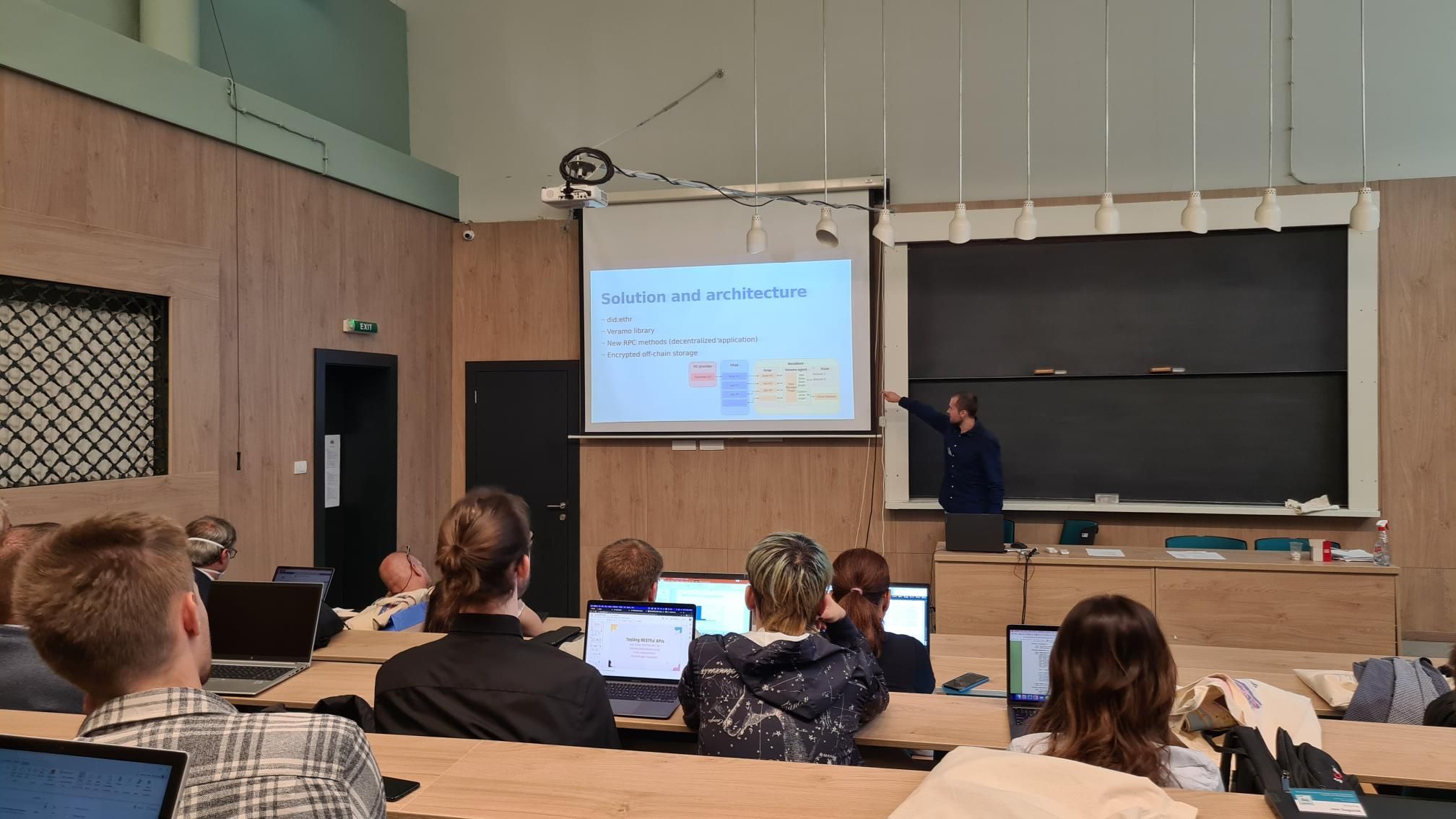 Best paper award – SQAMIA 2022