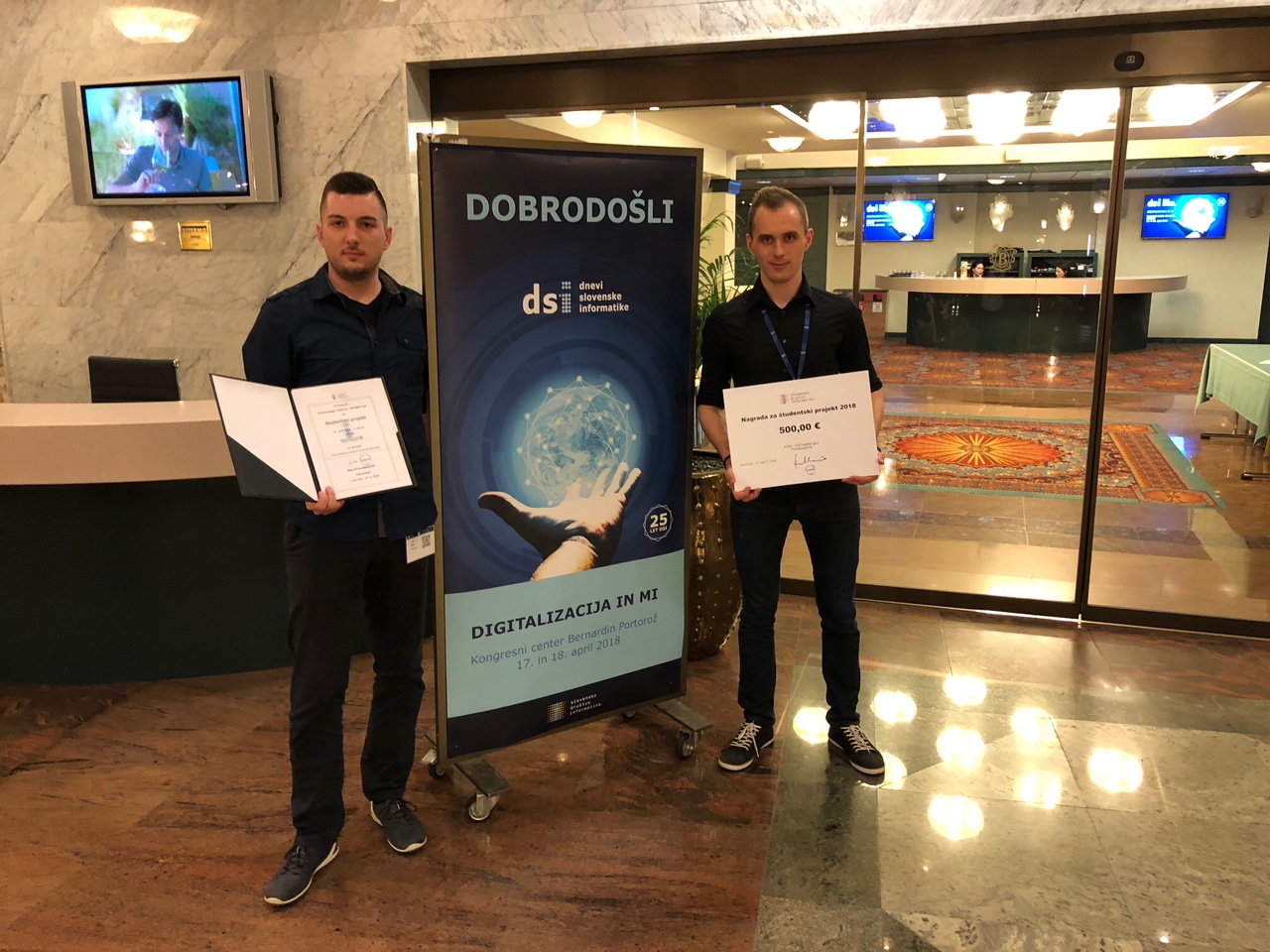 Zmaga študentov na Dnevih slovenske informatike 2018