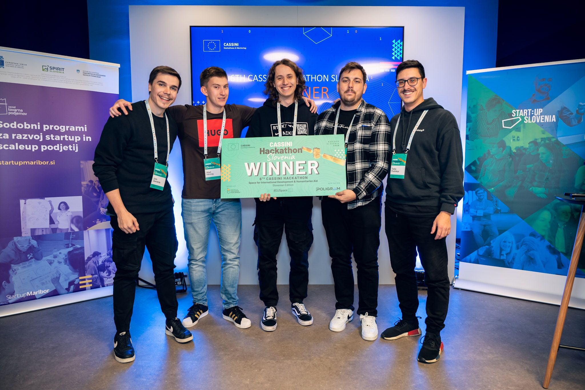 Študenti FERI/IPT zmagovalci 6. CASSINI hackathona v Sloveniji